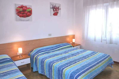 Ferienwohnung mit Klimaanlage und Balkon