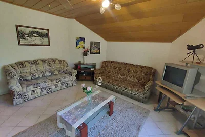 Ferienwohnung mit Pool, WLAN und Terrasse