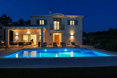 Villa mit Pool