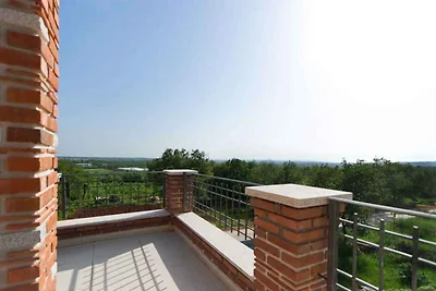 Villa mit Pool und schöner Aussicht