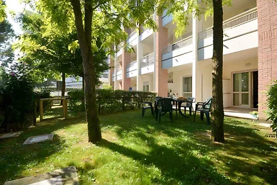 Ferienwohnung mit Garten und Klimaanlage