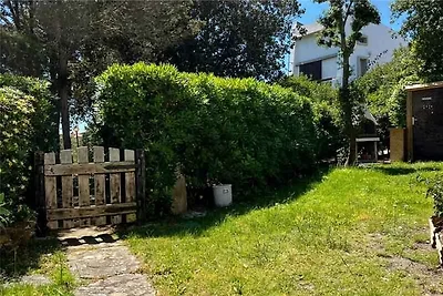 Ferienwohnung mit Garten und Klimaanlage