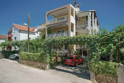 Studio mit Balkon und Klimaanlage