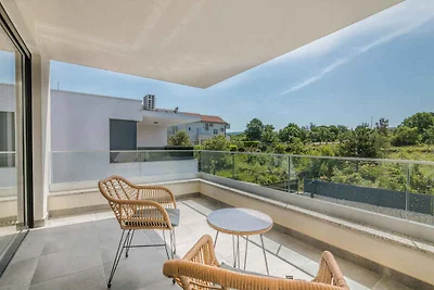 Villa mit Meerblick und Pool