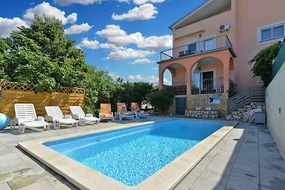 Ferienwohnung mit Pool, Grill und Wlan