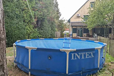 Ferienhaus mit 2 Terrassen und Pool in der Nä