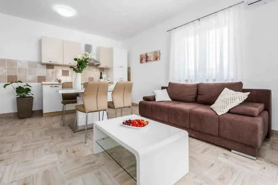 Ferienwohnung mit Klimaanlage und Terrasse