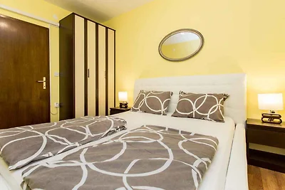 Ferienwohnung mit Terrasse und Klimaanlage