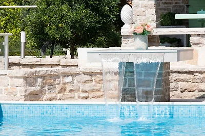 Idyllisches Steinhaus Ston auf der Halbinsel