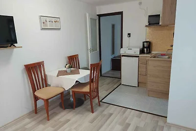 Ferienwohnung mit grossem Garten, Internet un