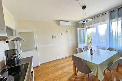 Ferienwohnung mit Blalkon und Klimaanlage