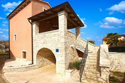 Ferienhaus mit Swimmingpool und Grillplatz