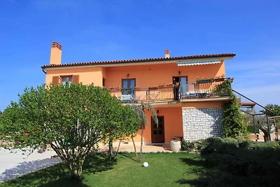 Ferienwohnung mit WLAN und Terrasse