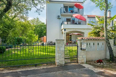 Ferienwohnung mit Klimaanlage und Grill, umge