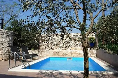 Einfach eingerichtete Ferienwohnung Jasen in