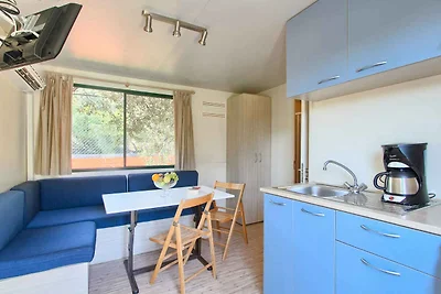 Mobilehome mit schöner, halb überdachter