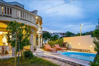 Ferienhaus mit Klimaanlage und Aussenpool