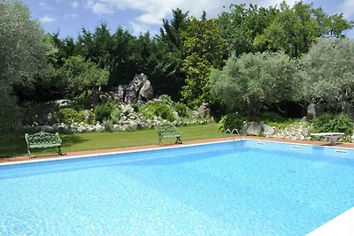 Ferienwohnung mit Pool und Tennis