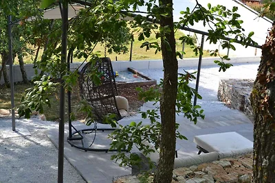 Villa mit Pool und Klimaanlage