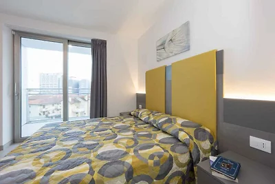 Ferienwohnung mit Balkon und Klimaanlage