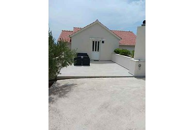 Ferienwohnung mit Terrasse und Meerblick