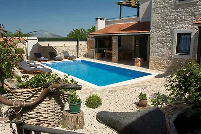 Ferienwohnung Rocco in Debeljak mit privatem 