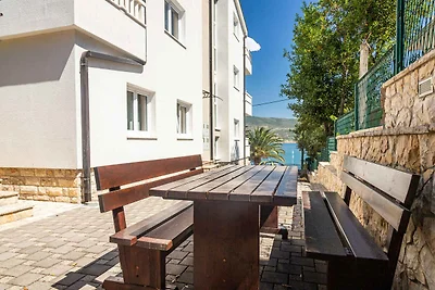 Ferienwohnung mit Balkon und Meerblick
