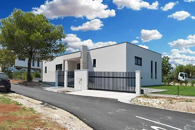 Villa mit Swimmingpool und Sauna
