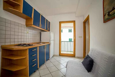 Studio-Apartment in Srima in der Nähe von Vod