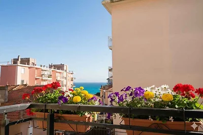 Ferienwohnung mit Klimaanlage und Balkon mit