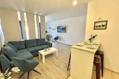 Ferienwohnung klimatisiert mit Balkon