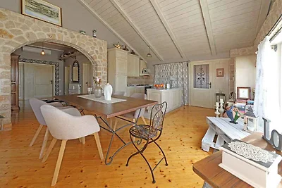 Komfortables Ferienhaus Vanja mit Meerblick u