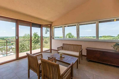 Villa mit Klimaanlage und Pool