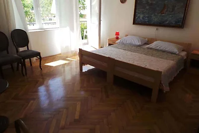 Ferienwohnung mit Balkon und Grillmöglichkeit