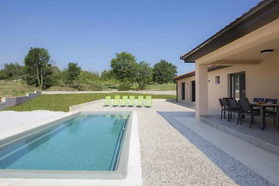 Villa mit Schwimmbad