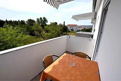 Ferienwohnung mit Garten und Klimaanlage