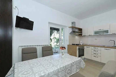 Apartment mit 1 Schlafzimmer, 200 m vom Stran