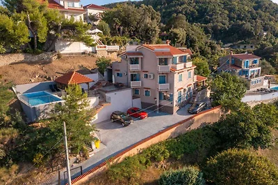 Appartamento Vacanza con famiglia Supetarska Draga