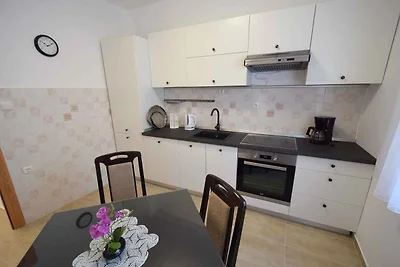 Ferienwohnung mit Terrasse und Klimaanlage