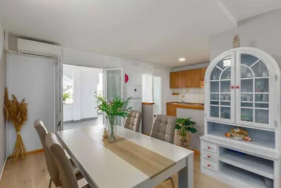 Ferienwohnung mit Balkon und Klimaanlage