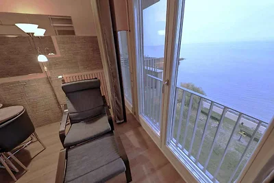 Ferienwohnung mit Wellness und Panorama auf d