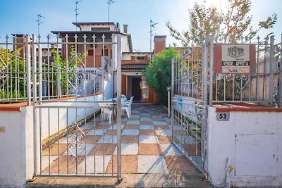 Ferienhaus mit Garten und Grill