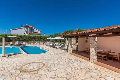 Ferienhaus mit Pool