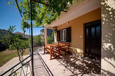 Ferienwohnung mit Terrasse und Grill