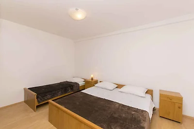 Ferienwohnung mit Terrasse und Klimaanlage