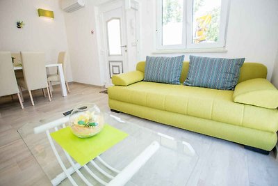 Ferienwohnung mit Pool und Gartengrill