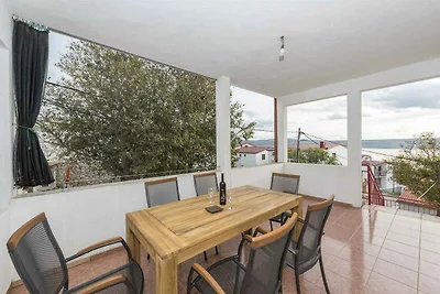 Ferienwohnung mit Balkon und Klimaanlage