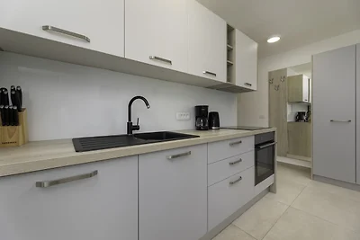 Ferienwohnung mit einen Balkon und Meerblick