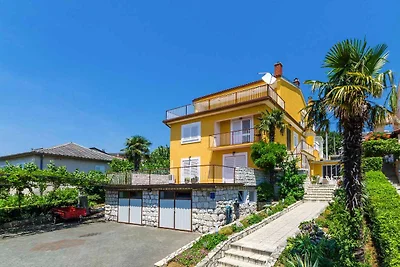 Ferienwohnung mit Balkon und Klimaanlage