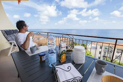 Ferienwohnung mit Klimaanlage und Balkon mit